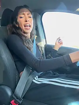 Amani_thewolf live XXX chat