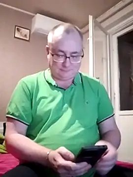 Nika_Malay 现场性爱视讯表演