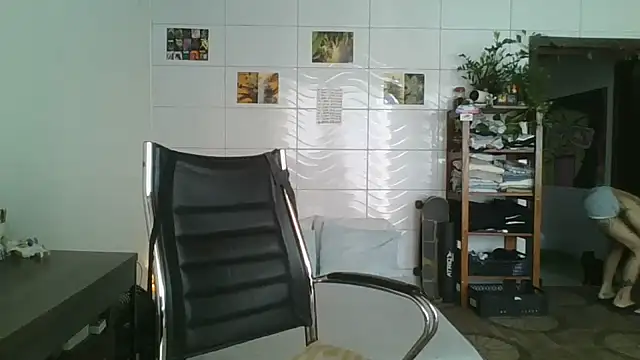 SweetyBabyDemon's Live XXX Chat