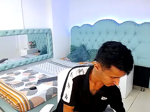 jullian_ricciI: απευθείας συνομιλία ΧΧΧ