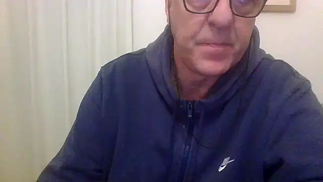 XXX chat uživo modela ANONIMO7735