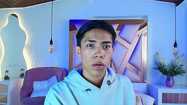 camilo_nom Adlı Modelin Web Kamerası Şovu