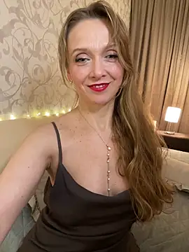 Lady_Taty Adlı Modelin Canlı XXX Sohbeti