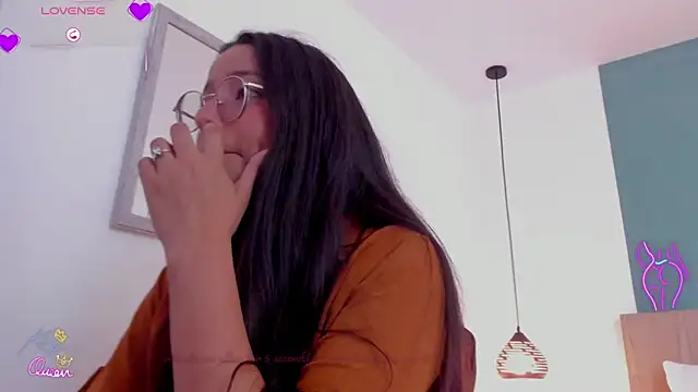 Chatroom XXX en direct de lucy_blue28