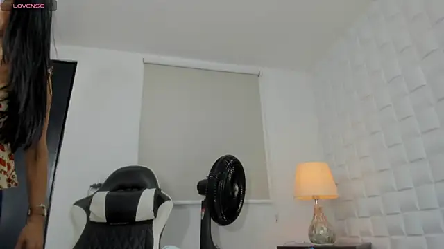 yulitza1025 লাইভ XXX চ্যাট