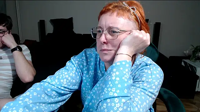 JoannaAndNeighbour Chat XXX live