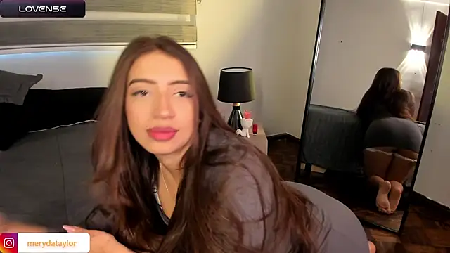 MERIDA_TAYLOR Chat XXX live