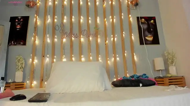 AnaTaylorr: онлайн-секс-чат