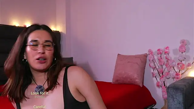 kathieandpovcock1 Adlı Modelin Canlı XXX Sohbeti