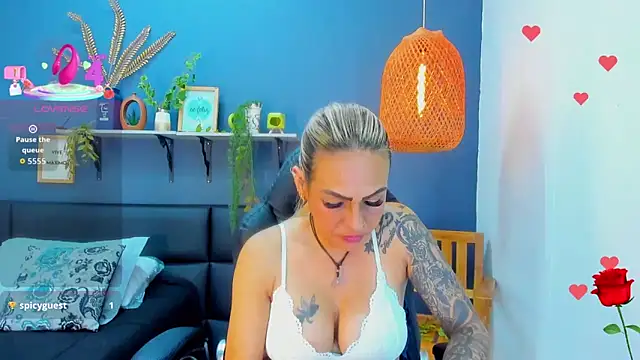 yessila_parker 라이브 XXX 채팅