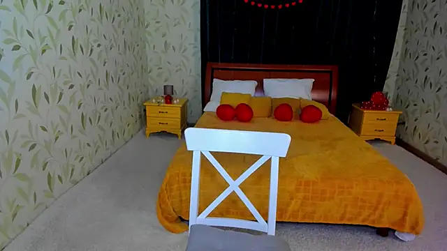 XXX chat uživo modela KiraTempt