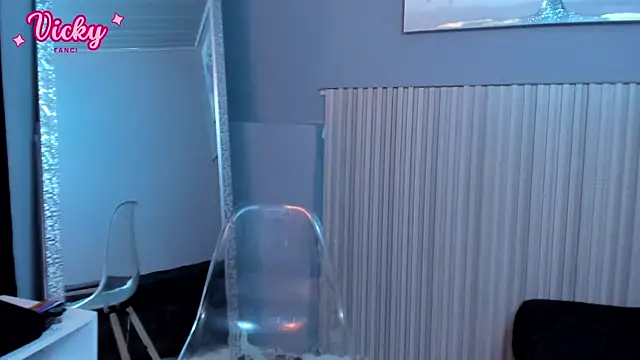 vicky_fant4sy Adlı Modelin Canlı XXX Sohbeti