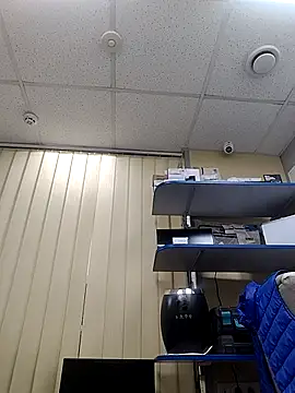 yurii_magic Chat XXX in diretta