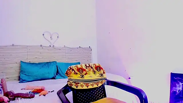 Онлайн чат XXX lilahSweet