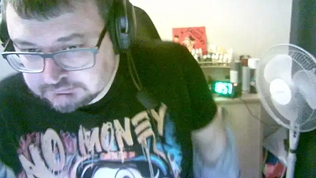 Chat XXX en directo de SirAbuser