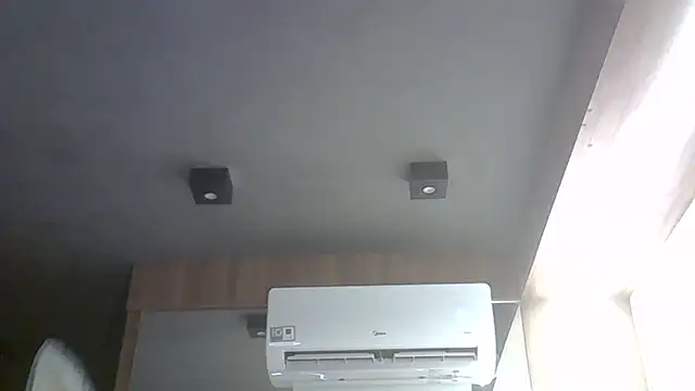 Chat XXX ao vivo de SkinnyKitten