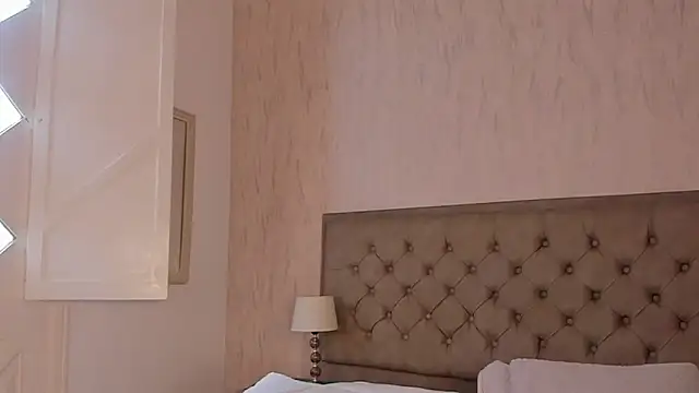 Chat XXX ao vivo de Sienna_brunette