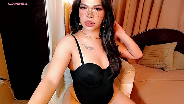 Nyxie_luxx 在線直播表演