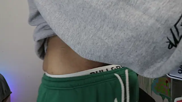 trieone Show in webcam