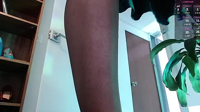 Онлайн чат XXX colete_milf