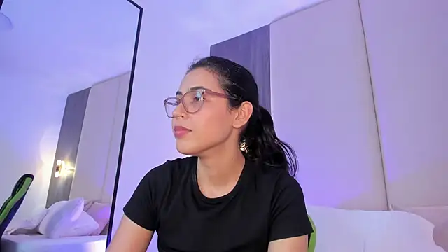 desireee_ – Naživo XXX chat