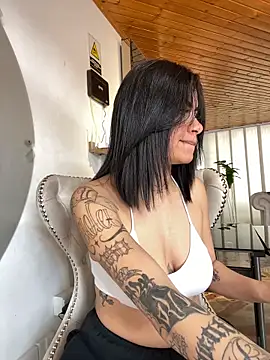 Luna_pink18 Chat XXX live