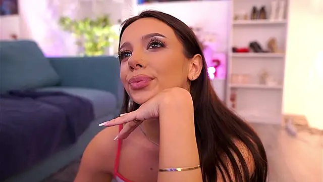 Aisha_Bee Live XXX-Chat