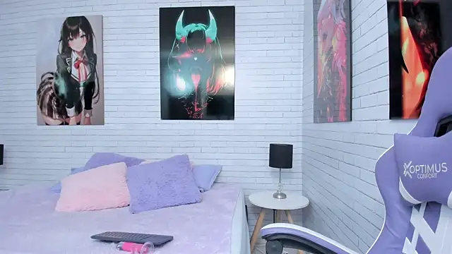 Chat +18 de TiffanyMartinez ao vivo