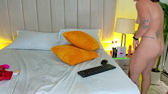 Carrie_GB – Naživo XXX chat