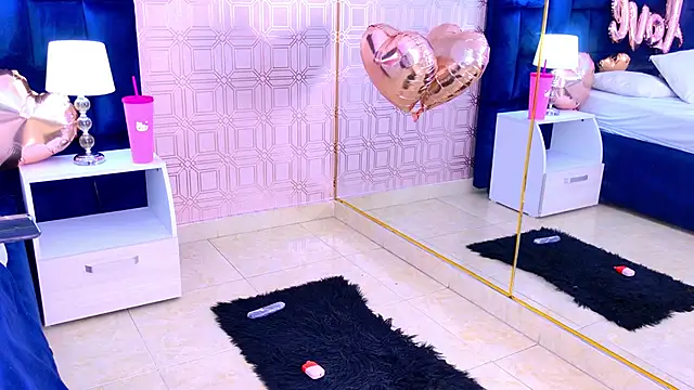 Živý XXX chat Mia-Monroe