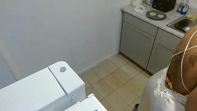 MSweetLindaParks' Live XXX Chat