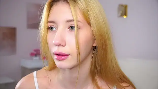 Chat XXX en directo de SunnivaCovil