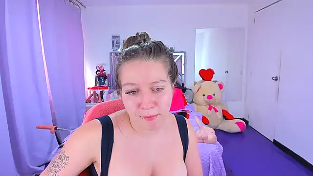 Chat XXX en directo de Luna_Analya