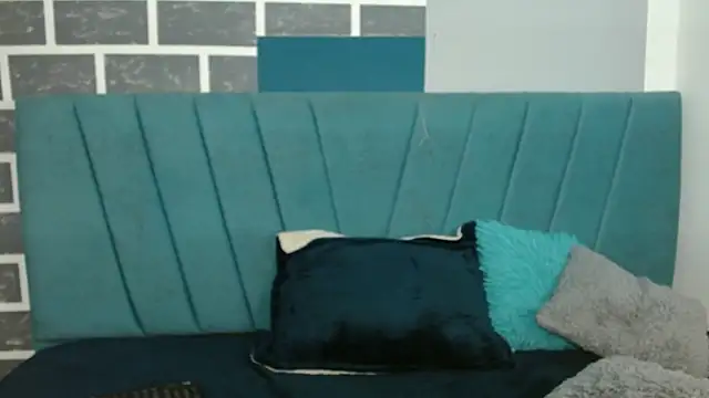 แชท XXX สดของ POCAHONTAS---