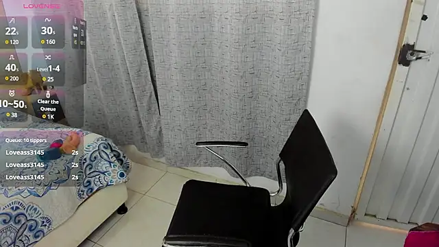 miss_charlott_18 Chat XXX in diretta