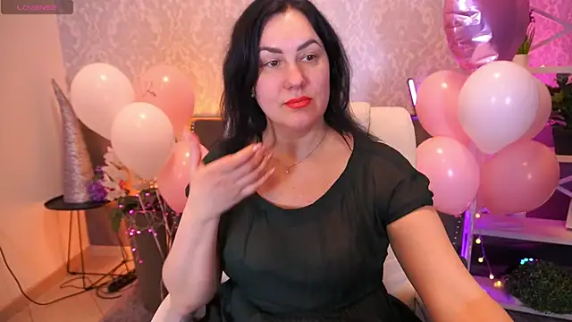 VelvetLuck's Live XXX Chat