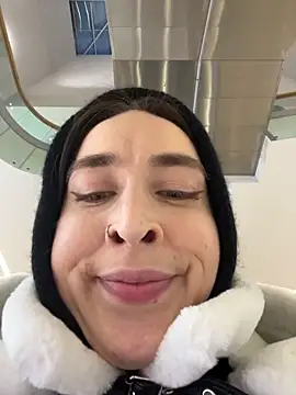 Chatroom XXX en direct de Holly_Play