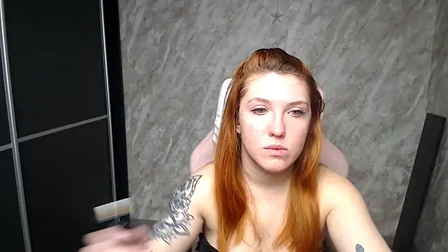 Chatroom XXX en direct de Reginasmilee