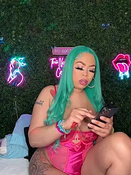 XXX chat uživo modela RenaThickAss