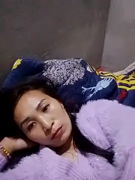 Thobaby112 Pertunjukan Webcam