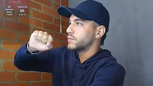 Leandro_valenzuela Chat XXX in diretta