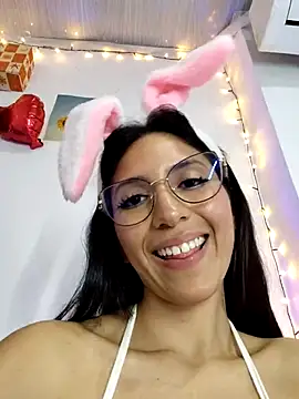 Chatroom XXX en direct de FrierenHot