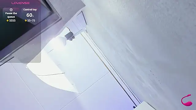 Liam9_ Chat XXX in diretta