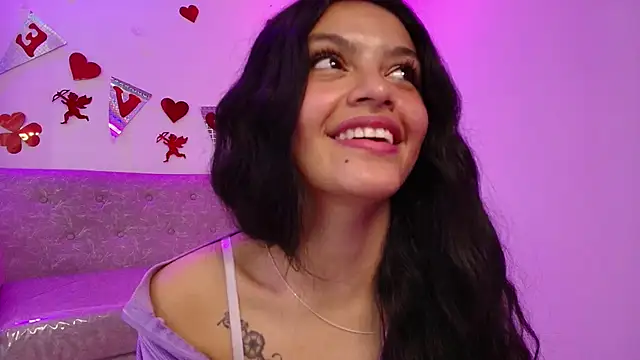 Maddie_T18 Chat XXX in diretta