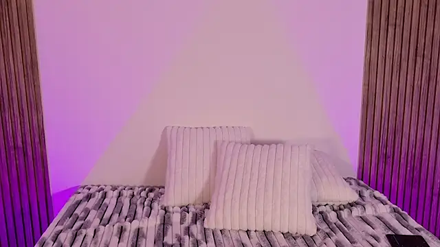 Thaliamiller_ Webcam show