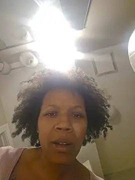 Czat XXX na żywo – NAOMIdaFreakXXXXX