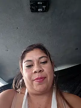 Laura-Hernandez 即時 XXX 聊天