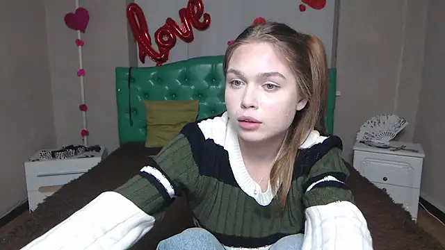 LaraPikaのライブXXXチャット