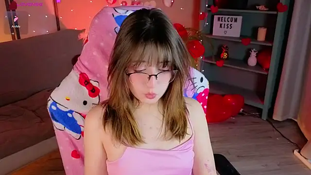 Soffi_Toffi Adlı Modelin Canlı XXX Sohbeti