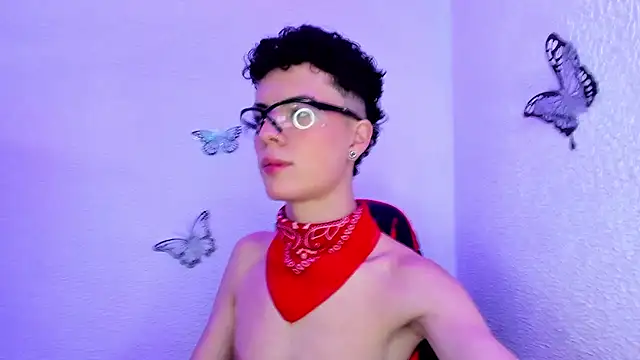 andrew_ixz Live XXX Chat